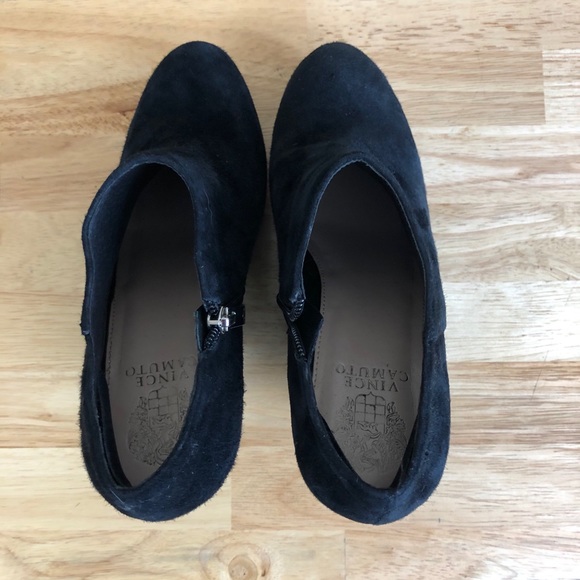 Vince Camuto ‘Klance’ Faux Suede Wedge Booties. - Picture 5 of 11